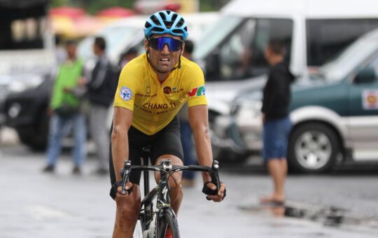 Tay đua người Pháp Loic Desriac muốn được gắn bó xe đạp Việt Nam